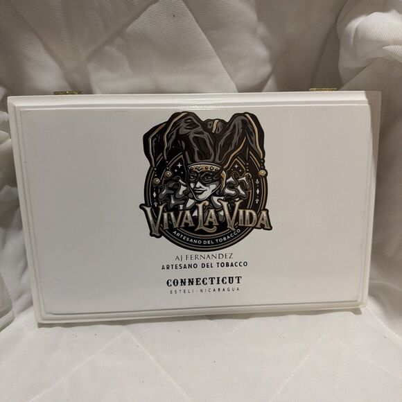 Viva La Vida Robusto Connecticut Empty Wood Cigar Box 9.5" x 6" x 1.5" - Picture 1 of 6
